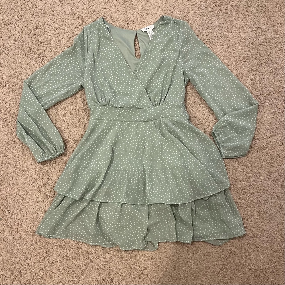 Long sleeve ruffle dress | size medium